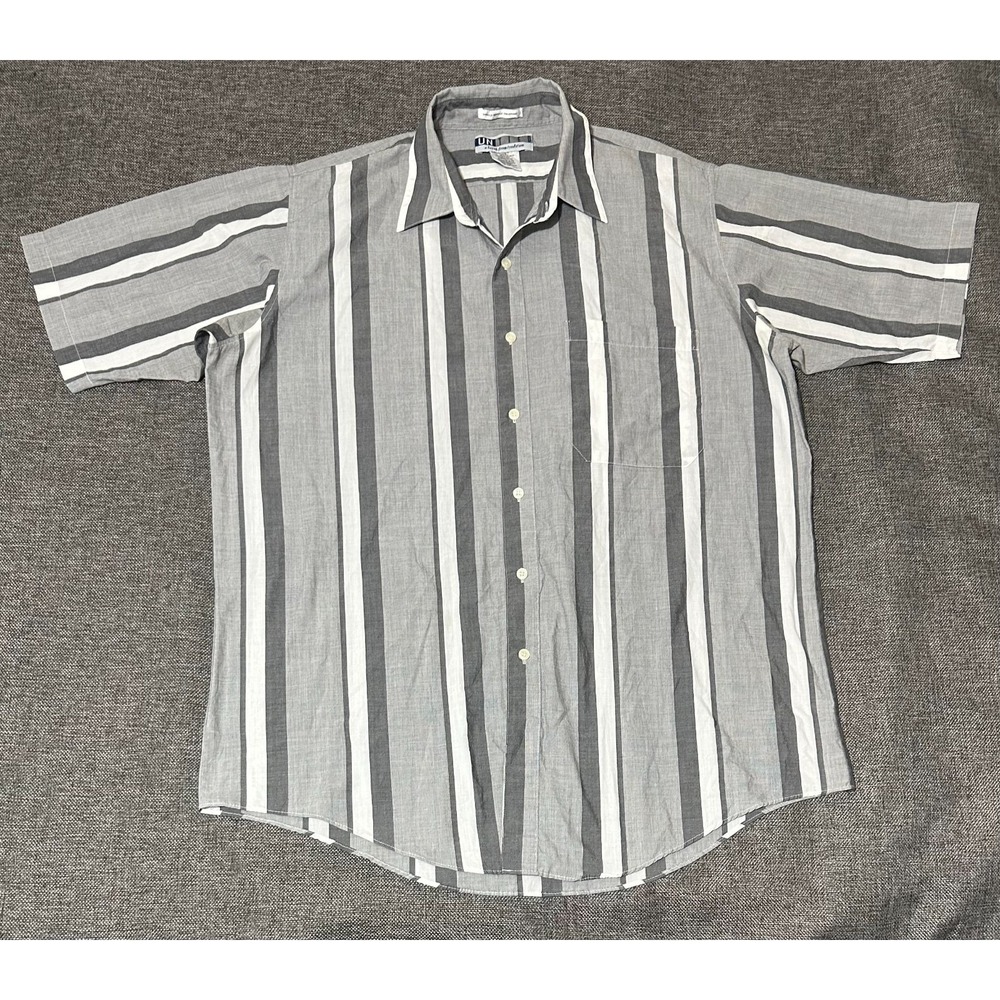 Untied‎ Men's XLT Striped Short Sleeve Shirt